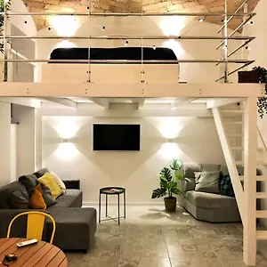 Apartamento Beautifully Renovated Loft In Trastevere, Roma
